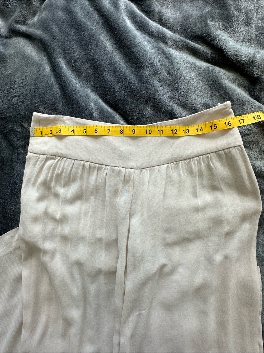 INTERMIX Linen Viscose Wide Leg Pants M Ivory Sheer Draped Made in New York - Picture 11 of 15
